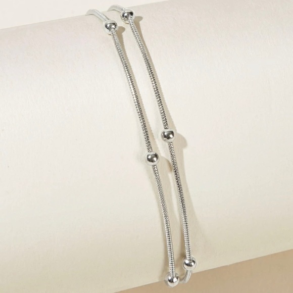 3/$30 🤍 Beaded Layered Anklet - Picture 3 of 4